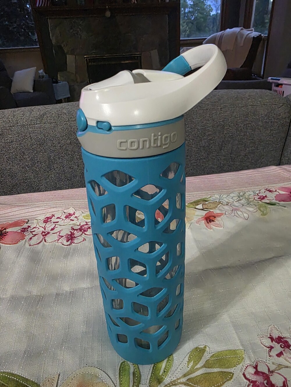 Contigo Teal Blue Glass Bottle with White Handle and Aquamarine Sleeve